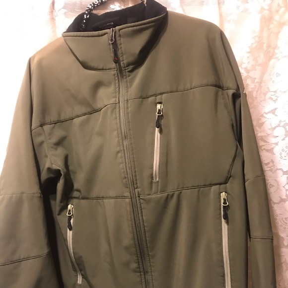 Winter coat size small - Picture 6 of 8